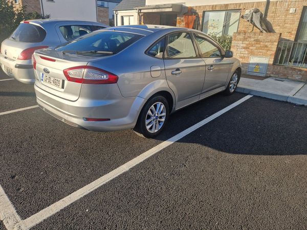 Ford Mondeo Hatchback, Diesel, 2012, Silver