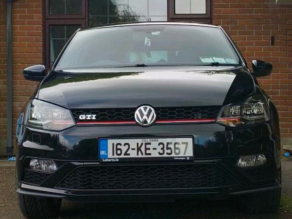Volkswagen Polo Hatchback, Petrol, 2016, Black