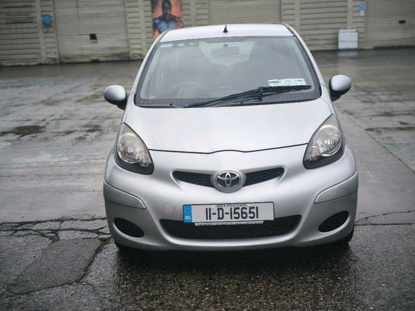Toyota Aygo Hatchback, Petrol, 2011, Silver
