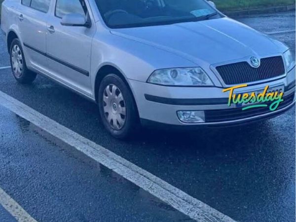 Skoda Octavia Hatchback, Petrol, 2007, Silver