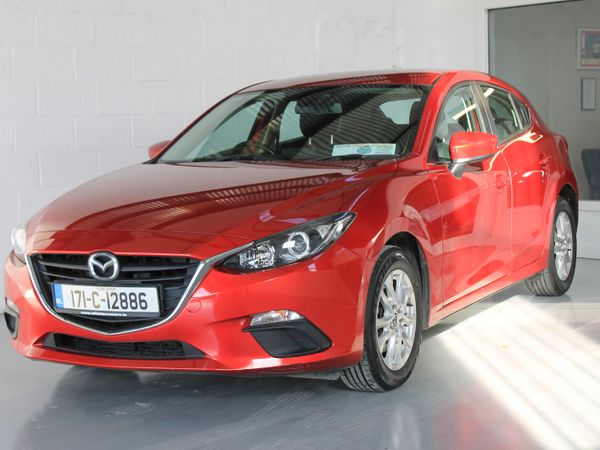 Mazda Mazda3 Hatchback, Diesel, 2017, Red