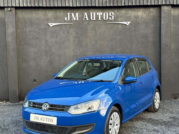 Volkswagen Polo Hatchback, Petrol, 2011, Blue