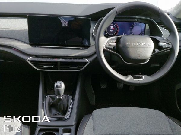 Skoda Octavia Saloon, Diesel, 2025, Silver