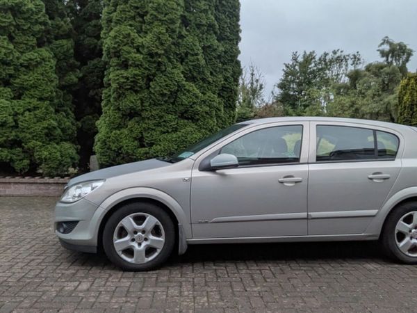 Opel Astra Hatchback, Diesel, 2008, Yellow