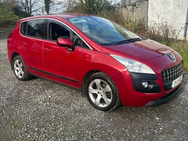 Peugeot 3008 MPV, Diesel, 2013, Red