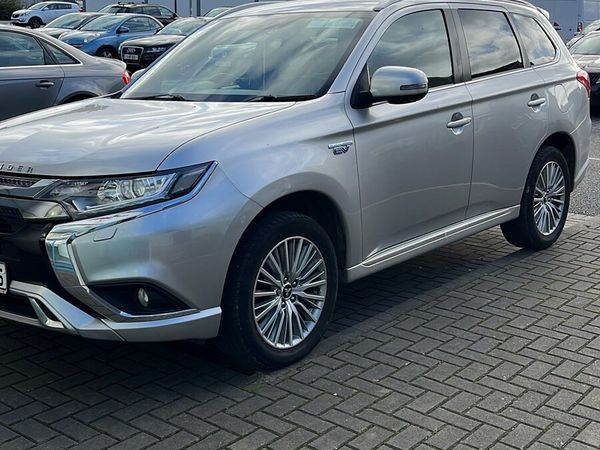 Mitsubishi Outlander SUV, Petrol Plug-in Hybrid, 2019, Silver