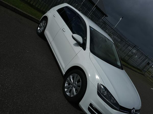 Volkswagen Golf Hatchback, Petrol, 2016, White