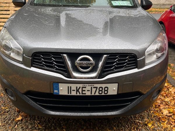 Nissan Qashqai Hatchback, Petrol, 2011, Grey