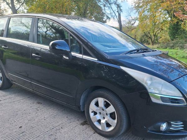 Peugeot 5008 MPV, Diesel, 2010, Black