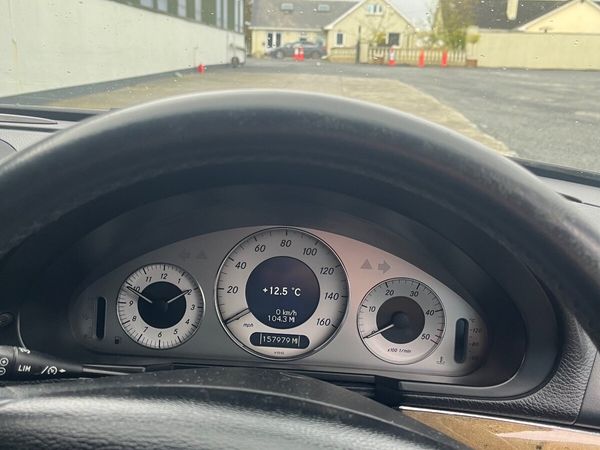 Mercedes-Benz E-Class Hearse, Diesel, 2009, Black