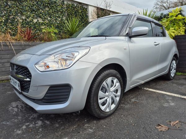 Suzuki Swift Hatchback, Petrol, 2020, Silver