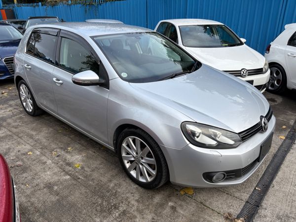 Volkswagen Golf Hatchback, Petrol, 2011, Silver
