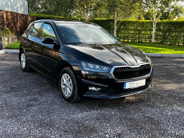 Skoda Fabia Hatchback, Petrol, 2022, Black