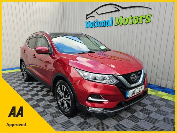 Nissan Qashqai MPV, Petrol, 2018, Red