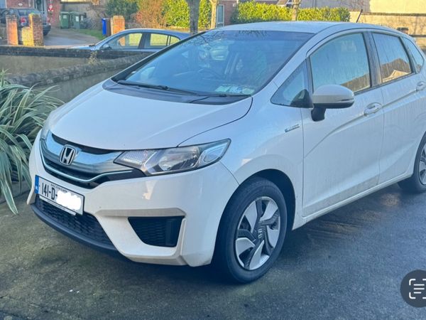 Honda Fit Hatchback, Petrol Hybrid, 2014, White