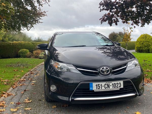 Toyota Auris Hatchback, Diesel, 2015, Black