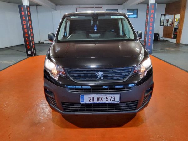 Peugeot Partner MPV, Diesel, 2021, Black
