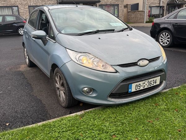 Ford Fiesta Hatchback, Petrol, 2009, Blue