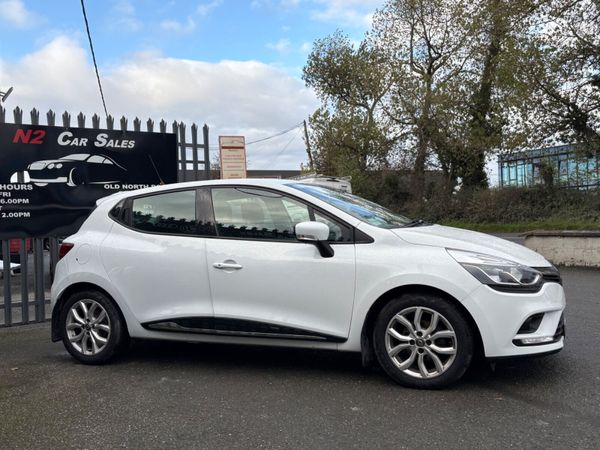 Renault Clio Hatchback, Petrol, 2017, White