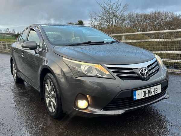 Toyota Avensis Saloon, Diesel, 2013, Grey