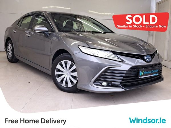 Toyota Camry Saloon, Petrol Hybrid, 2022, Grey