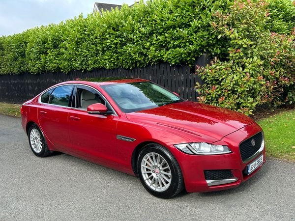 Jaguar XF Saloon, Diesel, 2016, Red