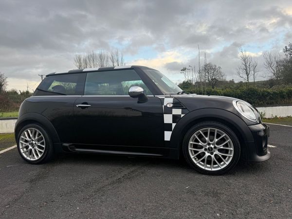 Mini Cooper Hatchback, Petrol, 2013, Black