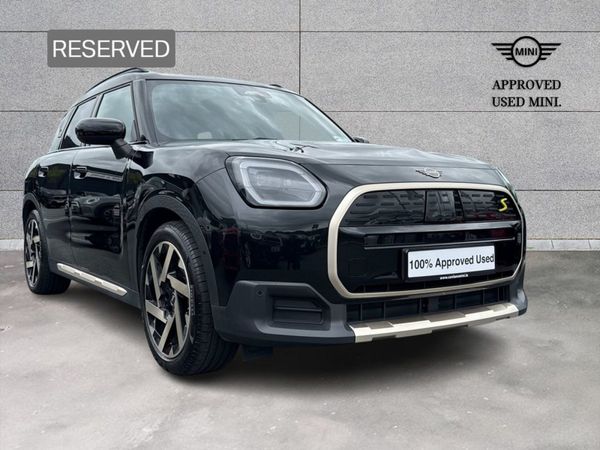 Mini Countryman SUV, Electric, 2024, Black
