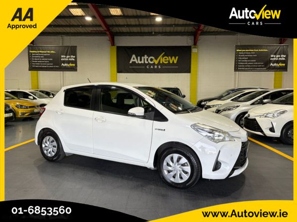 Toyota Yaris Hatchback, Petrol Hybrid, 2020, White