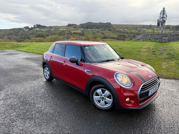 Mini One Estate/Jeep, Diesel, 2015, Red