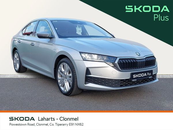 Skoda Octavia Saloon, Diesel, 2025, Silver