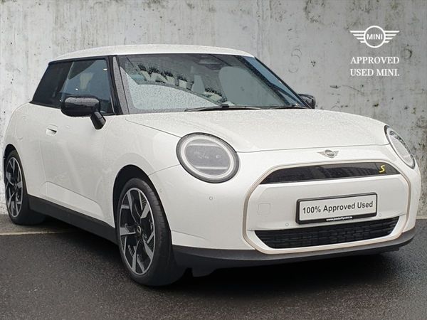 Mini Cooper Hatchback, Electric, 2025, White