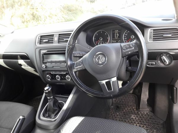 Volkswagen Jetta Saloon, Diesel, 2013, Black
