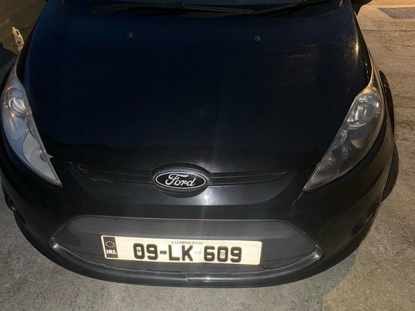 Ford Fiesta Hatchback, Petrol, 2009, Black