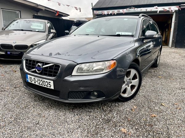 Volvo V70 Estate, Diesel, 2010, Grey