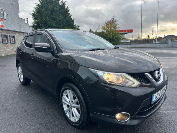 Nissan Qashqai Hatchback, Diesel, 2014, Black