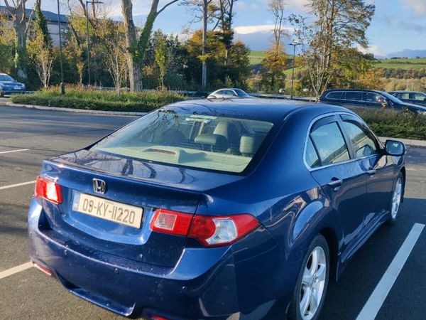 Honda Accord Saloon, Diesel, 2009, Blue