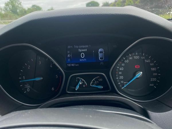 Ford Focus Hatchback, Diesel, 2018, Red