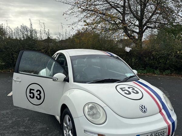 Volkswagen Beetle Hatchback, Petrol, 2006, White