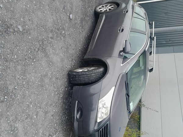 Toyota Avensis Estate, Diesel, 2010, Blue