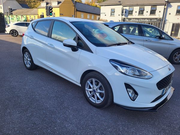 Ford Fiesta Hatchback, Petrol, 2019, White