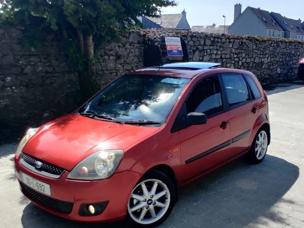 Ford Fiesta Hatchback, Petrol, 2006, Orange