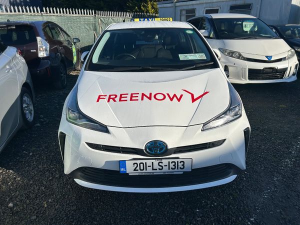 Toyota Prius Hatchback, Petrol Hybrid, 2020, White