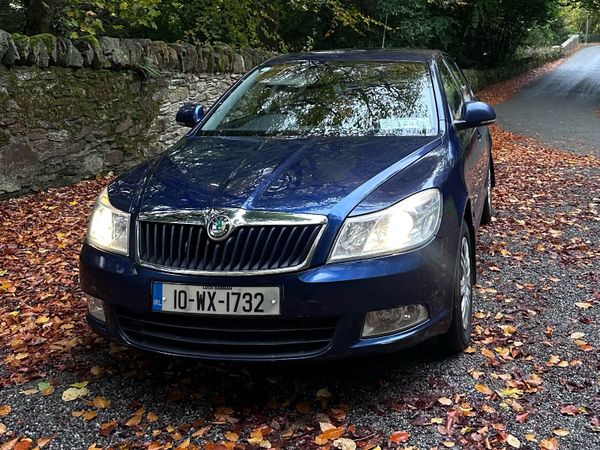 Skoda Octavia Hatchback, Diesel, 2010, Blue