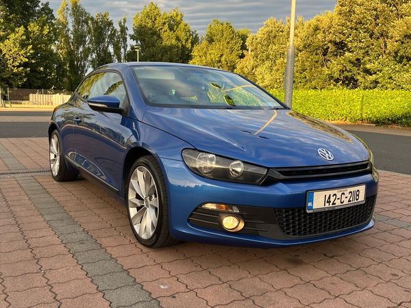 Volkswagen Scirocco Hatchback, Diesel, 2014, Blue