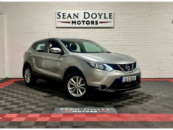 Nissan Qashqai MPV, Petrol, 2015, Silver