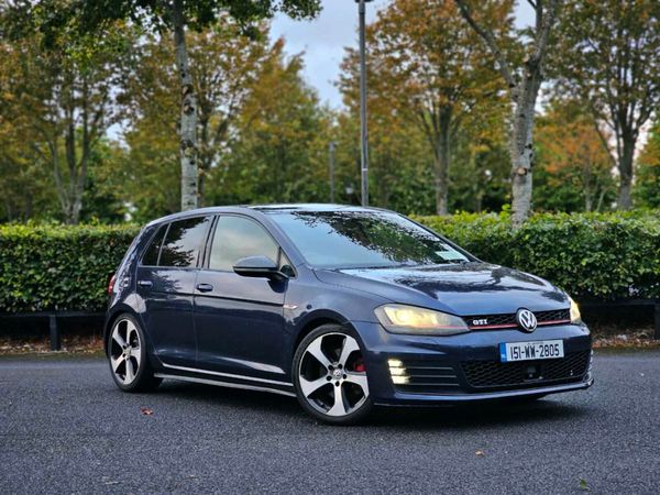 Volkswagen Golf Hatchback, Petrol, 2015, Blue