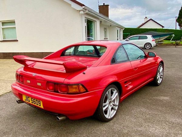 Toyota MR2 Coupe, Petrol, 2000, Red