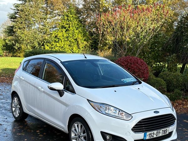 Ford Fiesta Hatchback, Diesel, 2015, White
