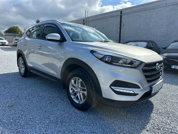 Hyundai Tucson SUV, Diesel, 2016, Silver